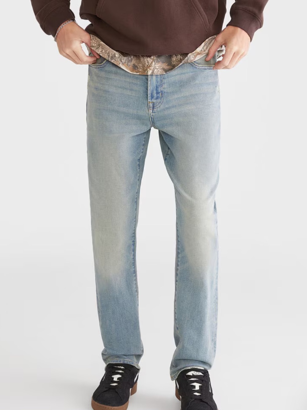 NEW Aeropostale Athletic Straight Premium Air Jean size: 32x30